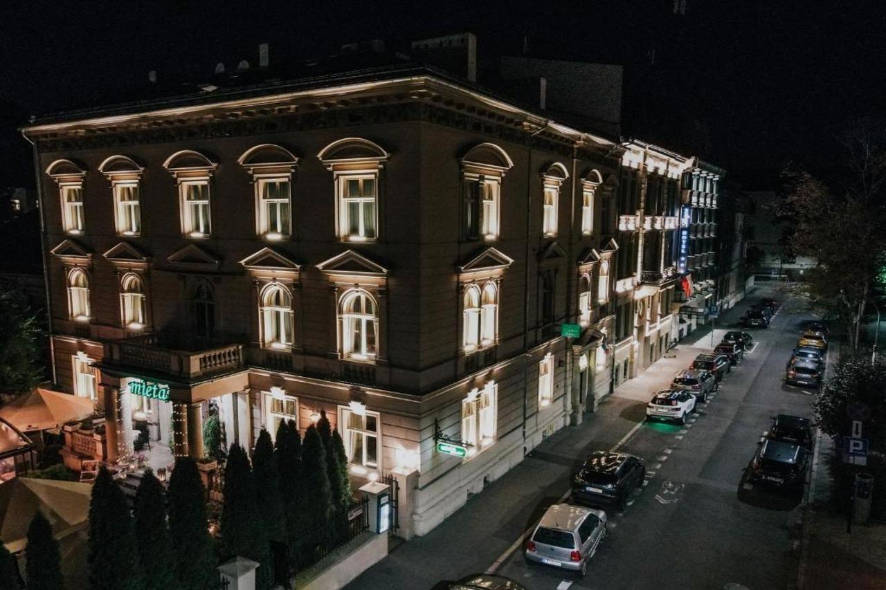 كراكوفيا Garden Palace المظهر الخارجي الصورة